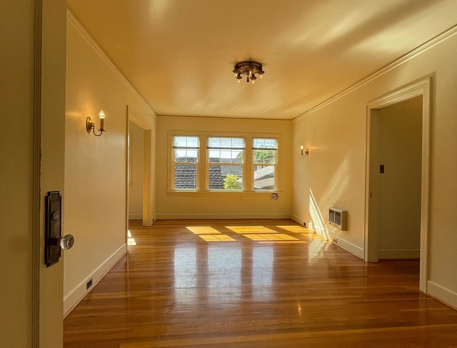 Studio, 500 sqft, $1,350 — Photo 1