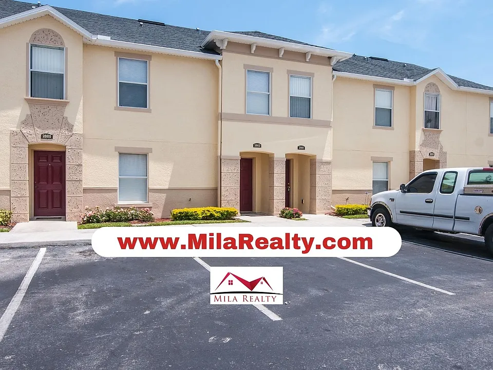 2861 Club Cortile Cir