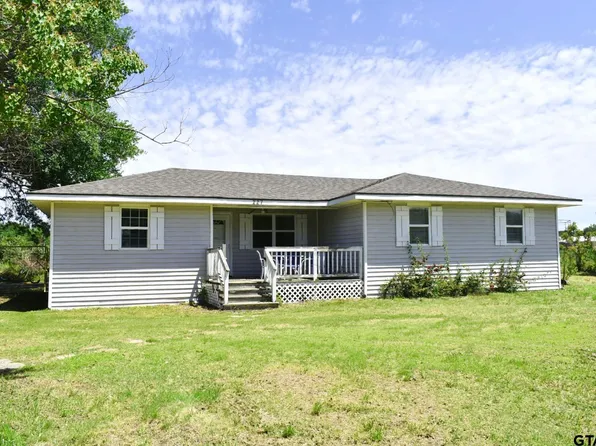 227 Harris Ln, Yantis, TX 75497