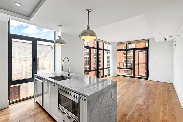 Sold by SERHANT. | media 1