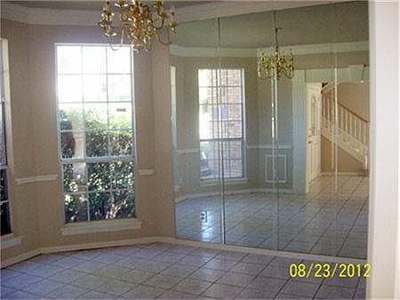 4th image of 5251 Whispering Oaks Dr