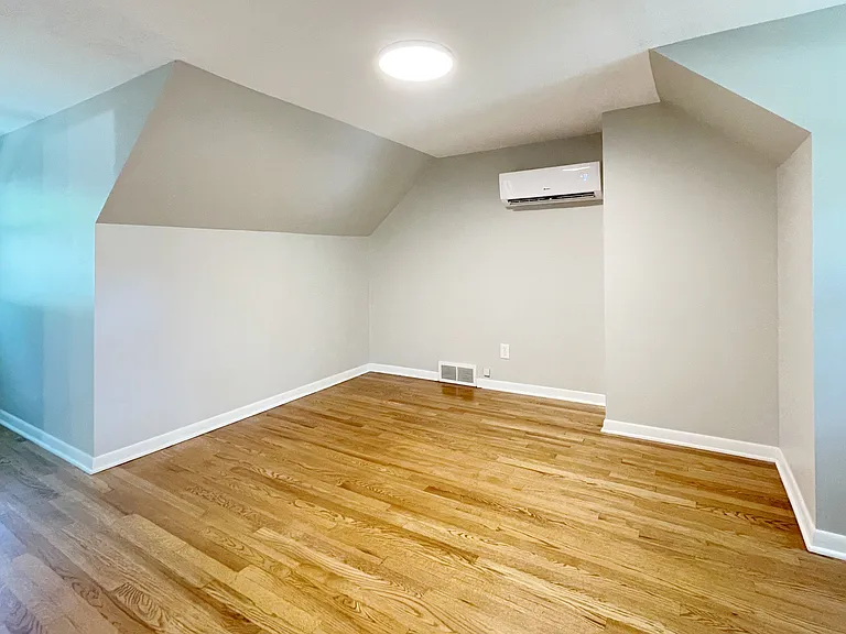 7318 Rosewood St — Photo 28