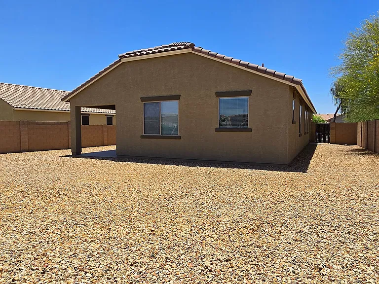 17878 W Desert Wind Dr — Photo 29