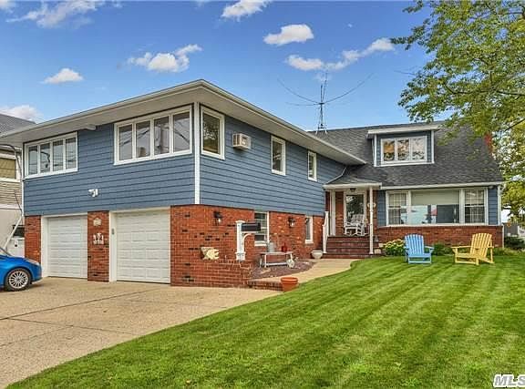 2nd image of 601 E Bay Dr