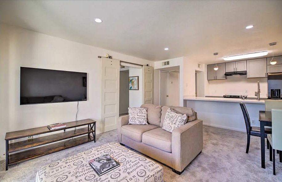1st image of 2824 S Bartell Dr APT 211