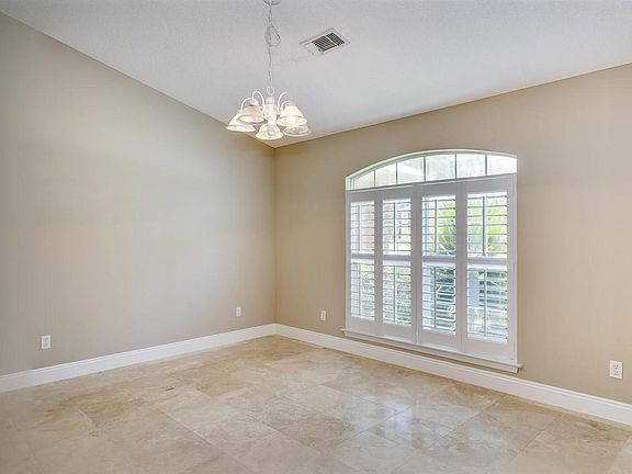 5th image of 1058 Woodlore Cir