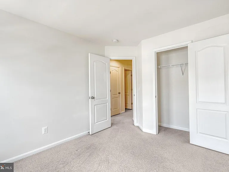 22653 Vienna Green Ter — Photo 28