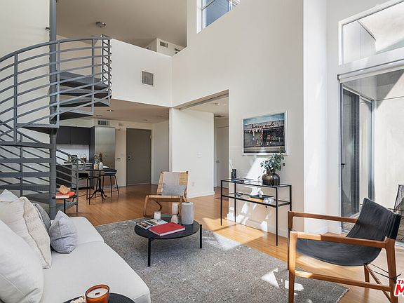 3rd image of 1912 Broadway APT 309