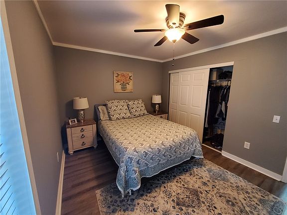 4th image of 419 Wood Rd