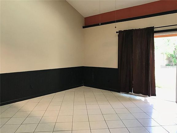 4th image of 2806 Gray Fox Ln