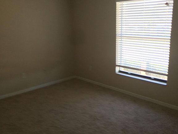 5th image of 1606 Little River Dr #220