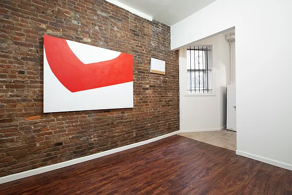 Rented by R New York | media 14