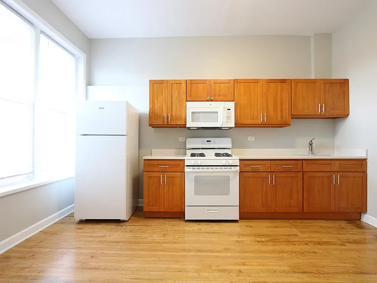 2029 W 21st Pl #2F — Photo 7