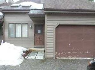 37 Twin Oaks, New Milford, CT 06776