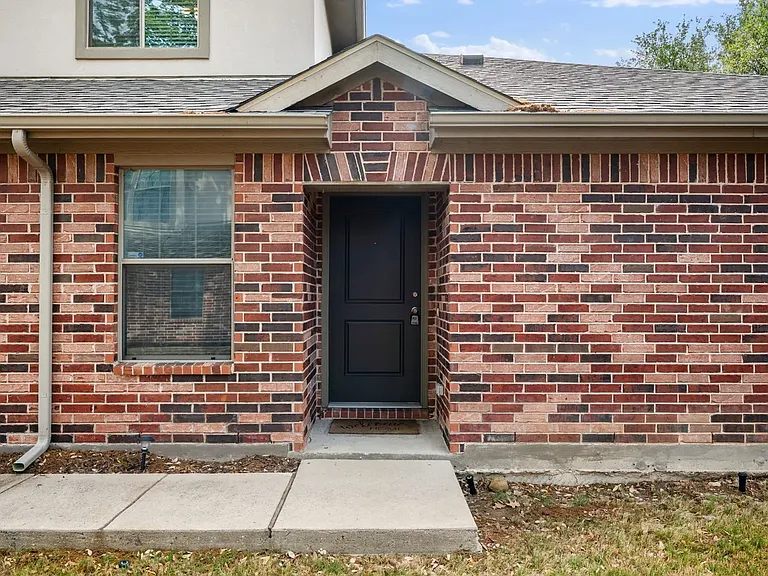 1013 Lucy Ln — Photo 30