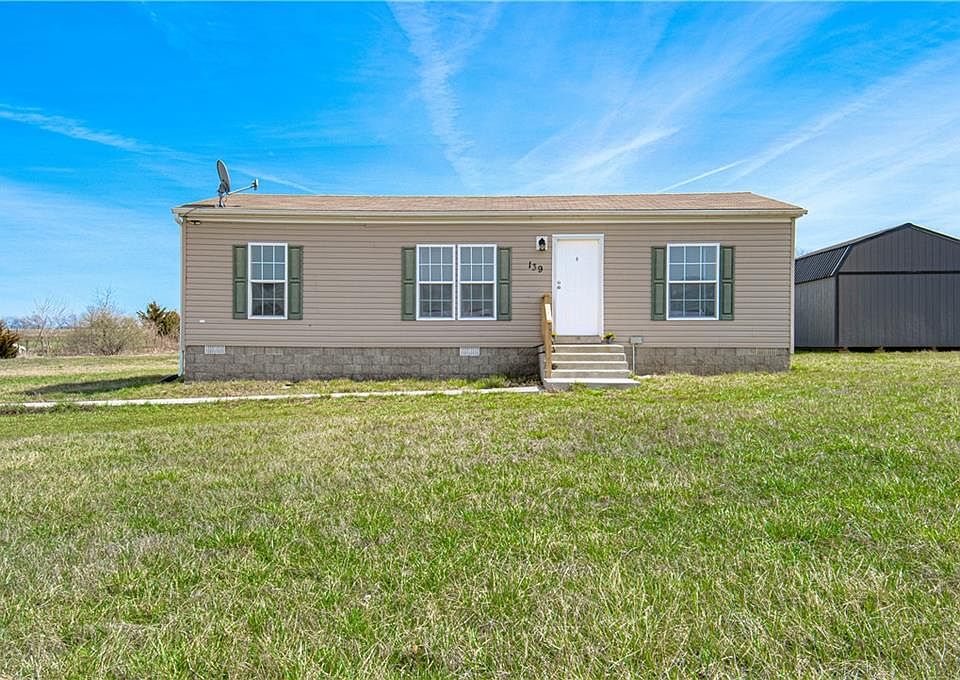 1st image of 139 SW 1521st Rd