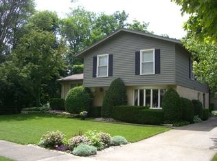 234 Avon Ave, Northfield, IL 60093