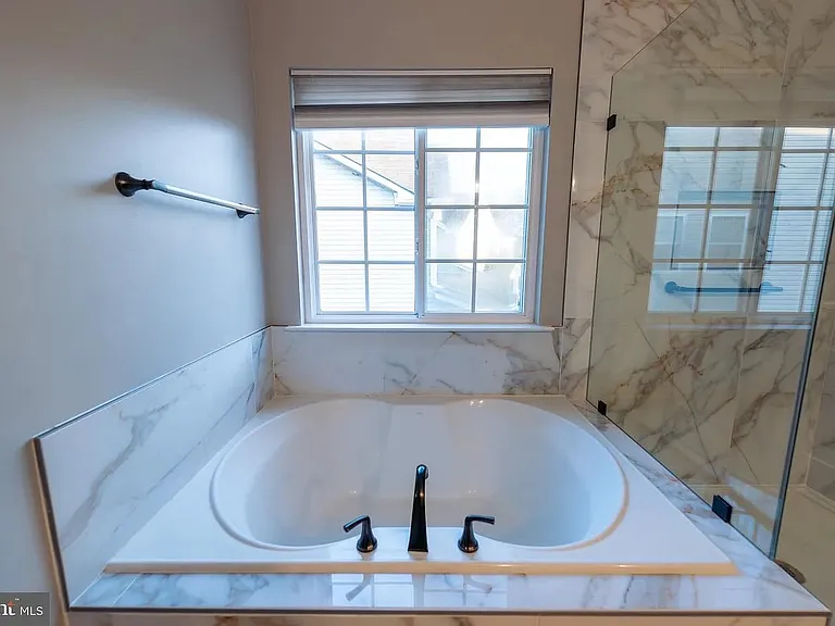 43 Wiltshire Dr — Photo 10