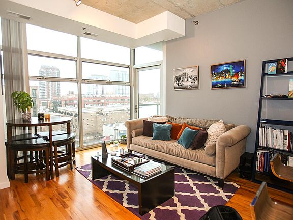 4th image of 1620 S Michigan Ave Unit 712