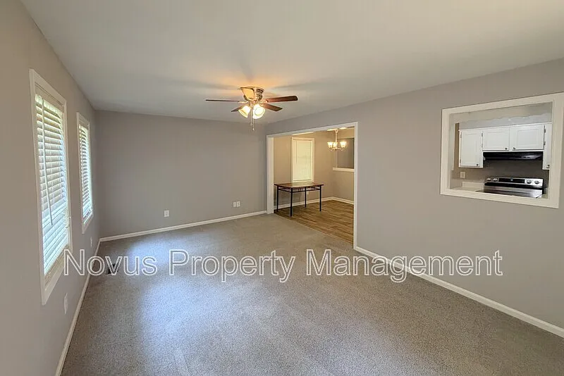 3 bed, 2.5 bath, $1,790 — Photo 4