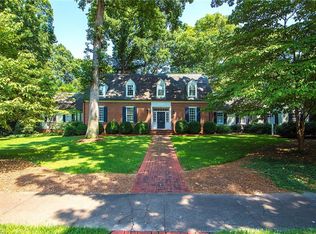 2541 Warwick Rd, Winston Salem, NC 27104