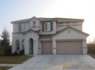 2028 N Vickie St, Visalia, CA
