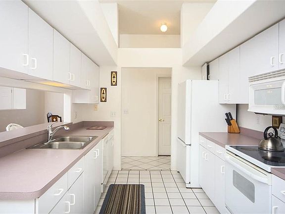 5th image of 3432 Crystal Lakes Ct