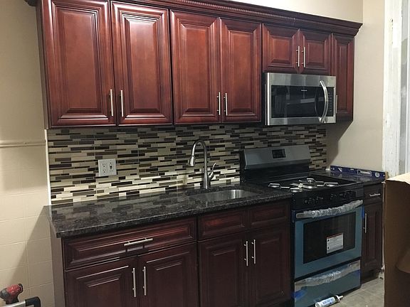 2nd image of 711 Port Washington Blvd