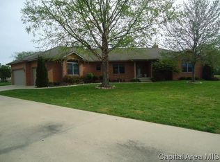 2405 Rosewell Point, Springfield, IL 62711