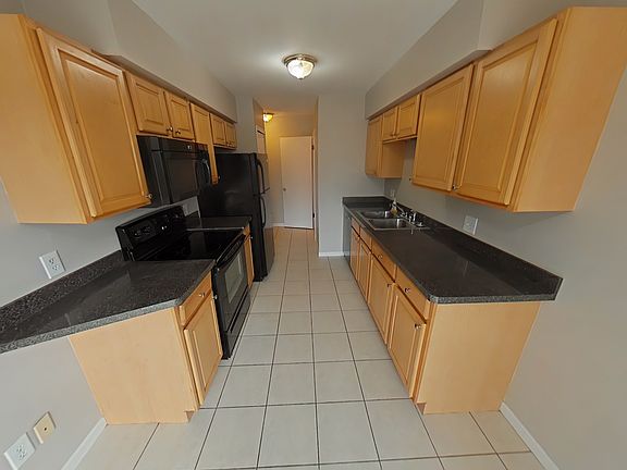 4th image of 39565 Heatherheath Dr