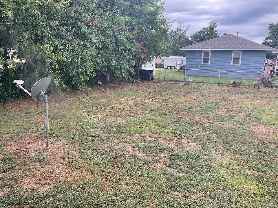 1st image of 4745 SE 18th St