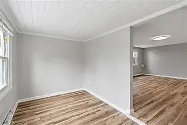 3 bed, 1160 sqft, $2,114 — Photo 1