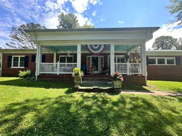 77 Fern Hl, Hazard, KY 41701