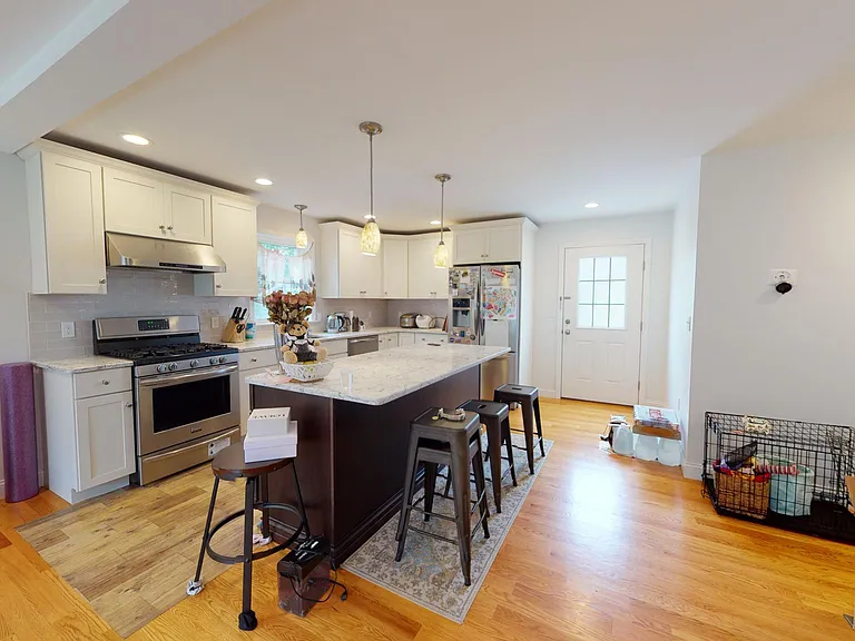 28 Woodruff Ave #28 — Photo 2