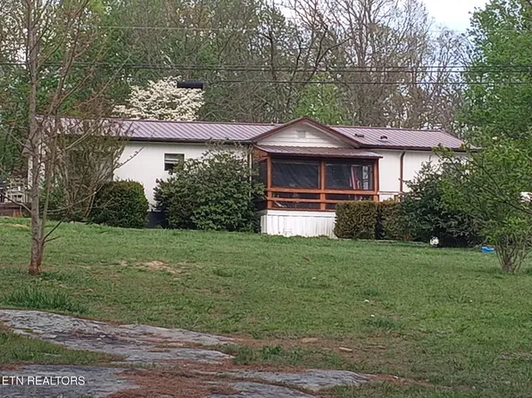 145 Florida Ave, Crossville, TN 38572