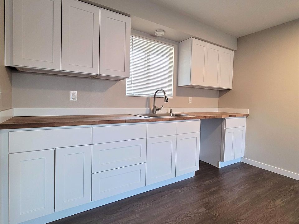 1st image of 8018 Grace Ln #2
