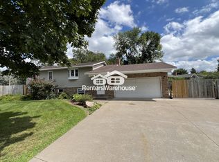 8091 Innsdale Ave S, Cottage Grove, MN 55016