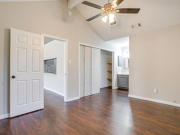 2nd image of 7224 Blackthorn Dr