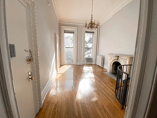 Rented by Bien Realty Ltd | media 20