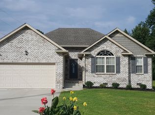 219 Middle Dayle Dr, Portland, TN 37148