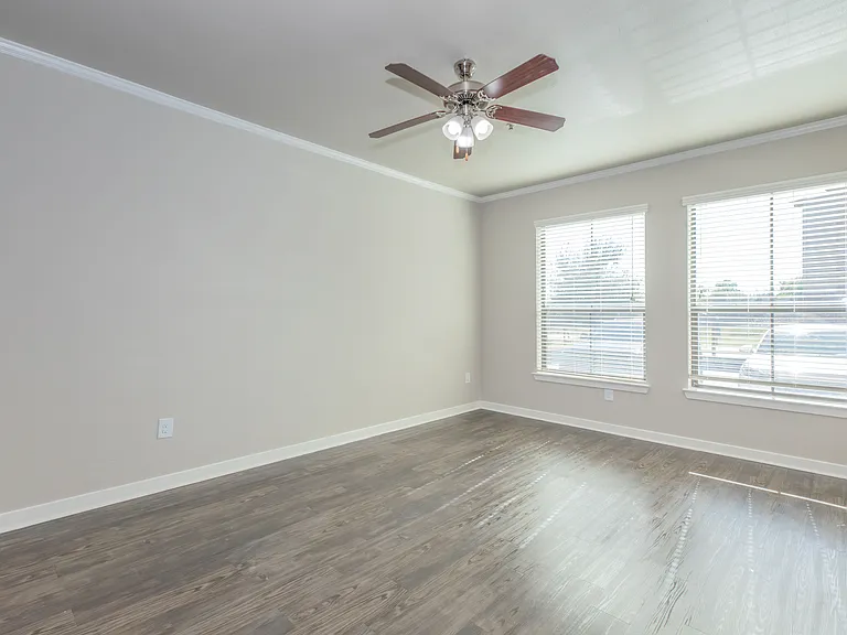 Lodge at Guadalupe Apartments LP — Photo 10