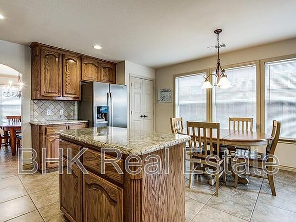 5th image of 11861 Tyler Dr