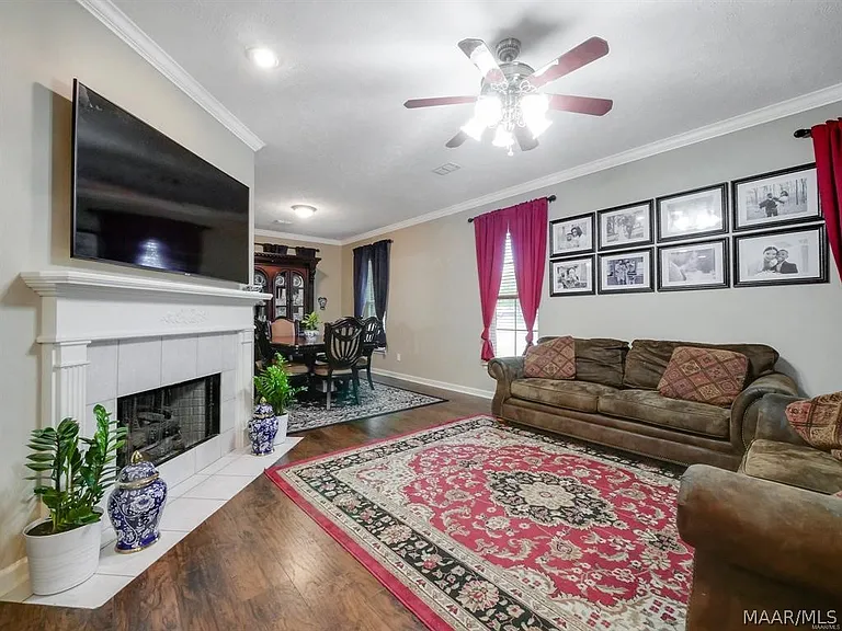 9691 Greythorne Way — Photo 4