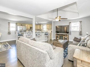 918 Valley Forge Rd, Phoenixville, PA 19460