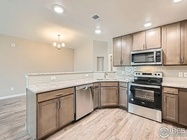 2435 Calais Dr #20-H — Photo 21