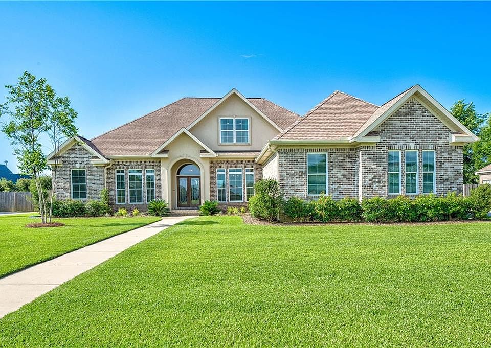 1st image of 11121 Elysian Cir