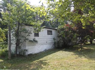 16 Gales Rd, Abbot, ME 04406