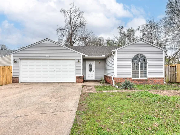 2910 NE 16th St, Bentonville, AR 72712