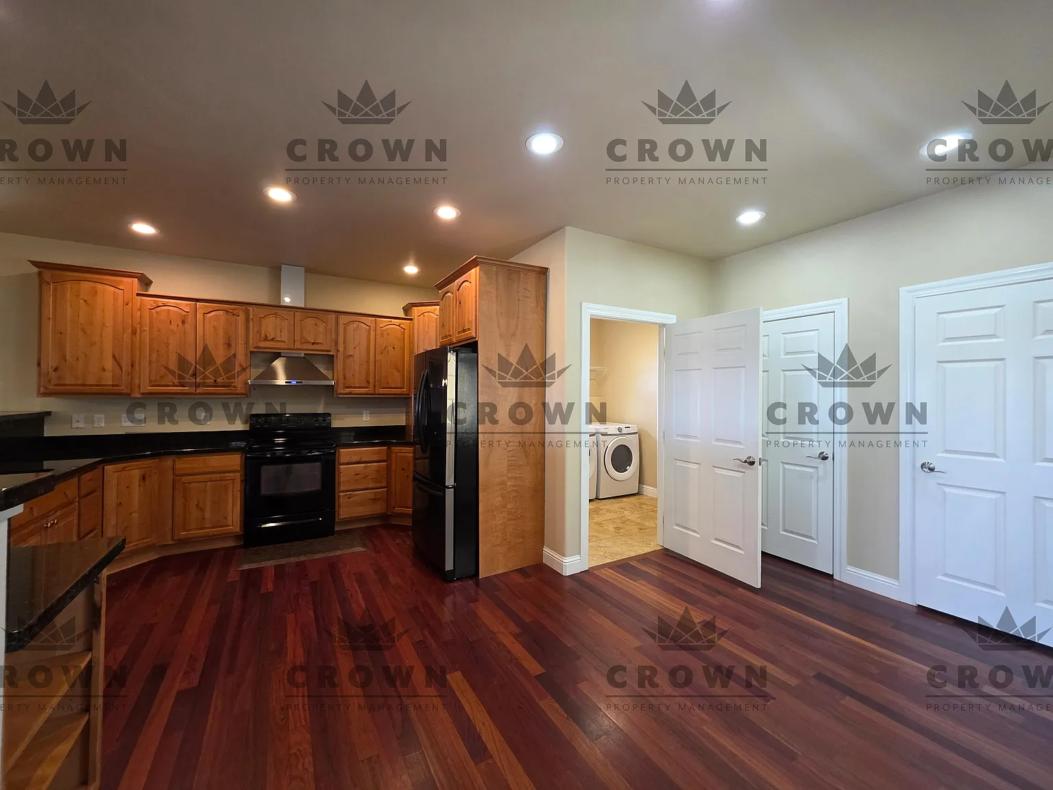 3 bed, 3348 sqft, $3,050 — Photo 3