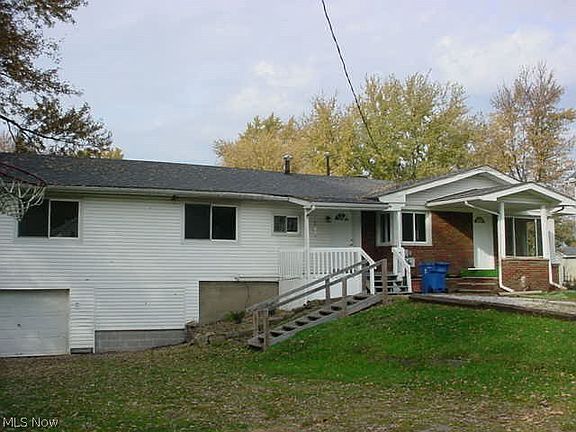 2nd image of 2669-2671 Michaels Dr #2